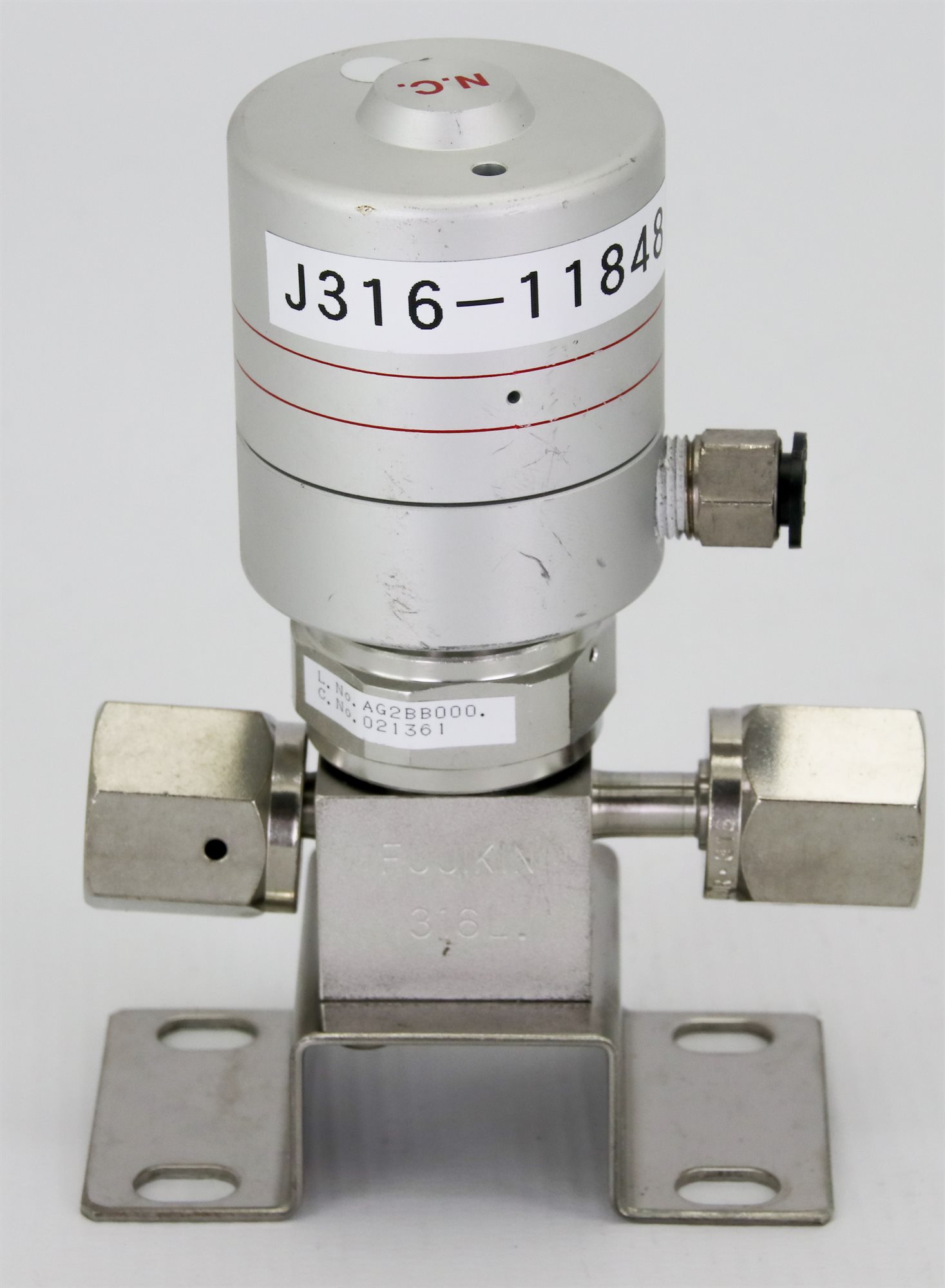 a@ 11848 FUJIKIN DIAPHRAGM VALVE, TYPE N.C., O.P. 0.34~0.49MPA 021361